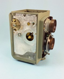 Final coat on base etching primer. Some light sanding and a smooth finish primer coat and then... the first "color" coat of lacquer.