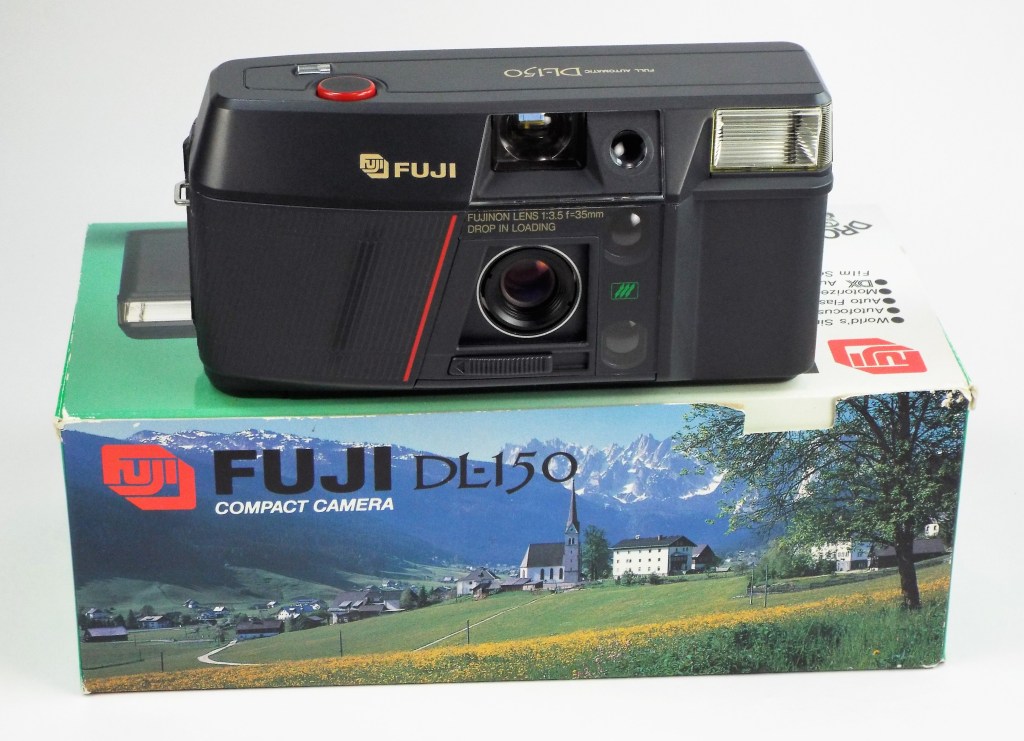 Fuji DL-150 35mm Compact Camera – 1986 | Chasing Classic Cameras with Chris
