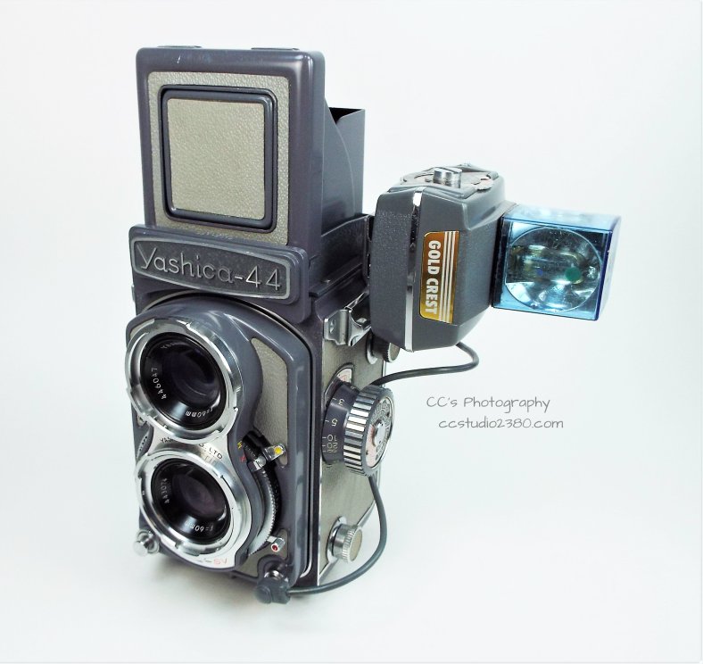 yashica 44 with flash