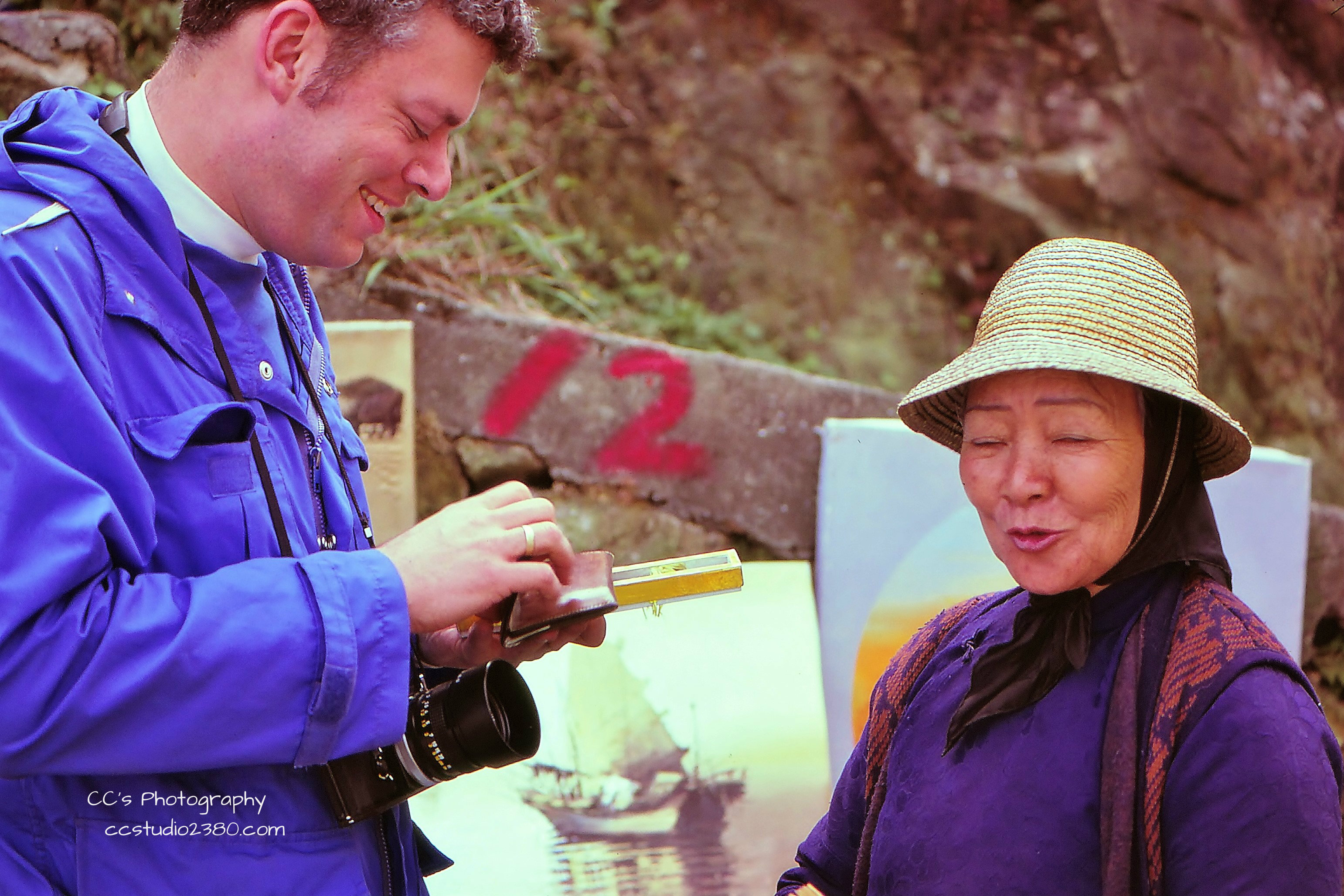 21150049513_98889fb47b_o logo