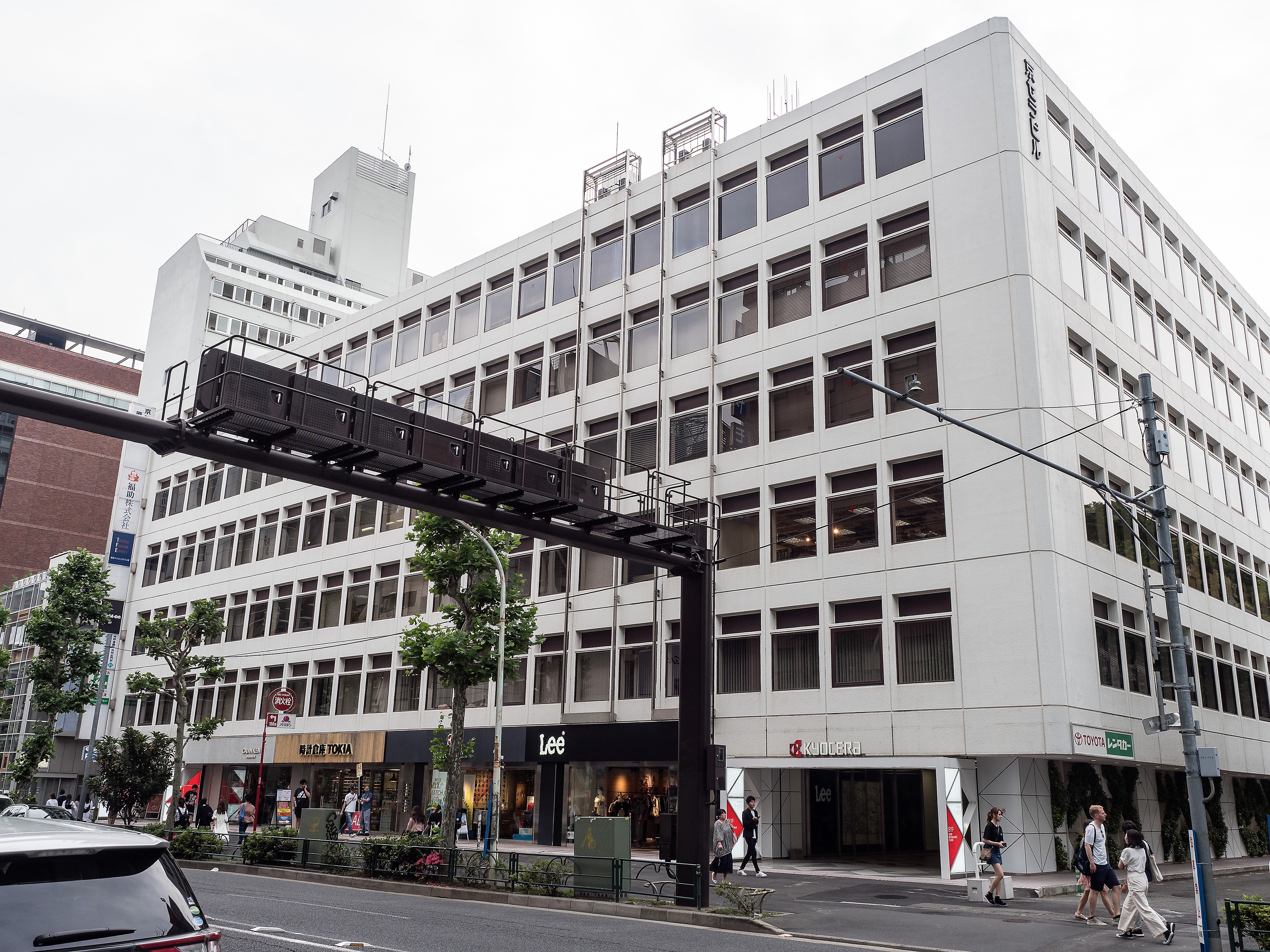 OLYMPUS DIGITAL CAMERA