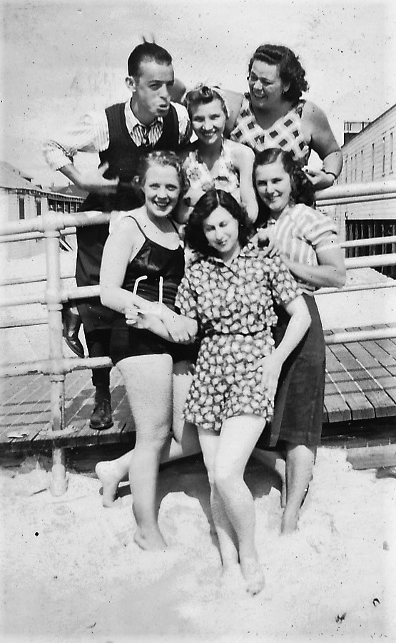 28906058564_24c3a52160_o