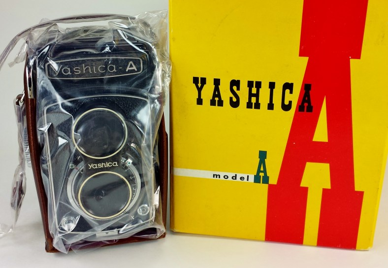 yashica a cam and box