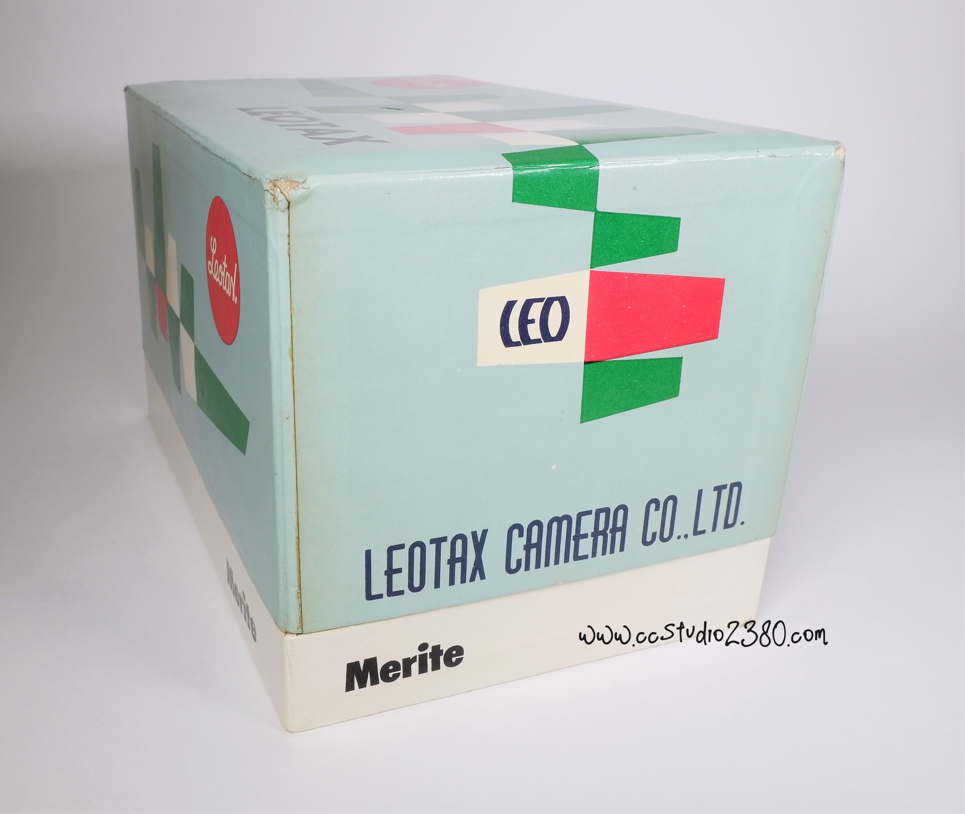 leotax merite box with logo