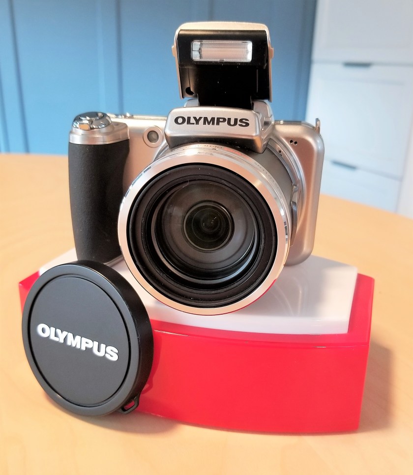 Olympus SP-800UZ ‘Super Camera’ | Chasing Classic Cameras with Chris